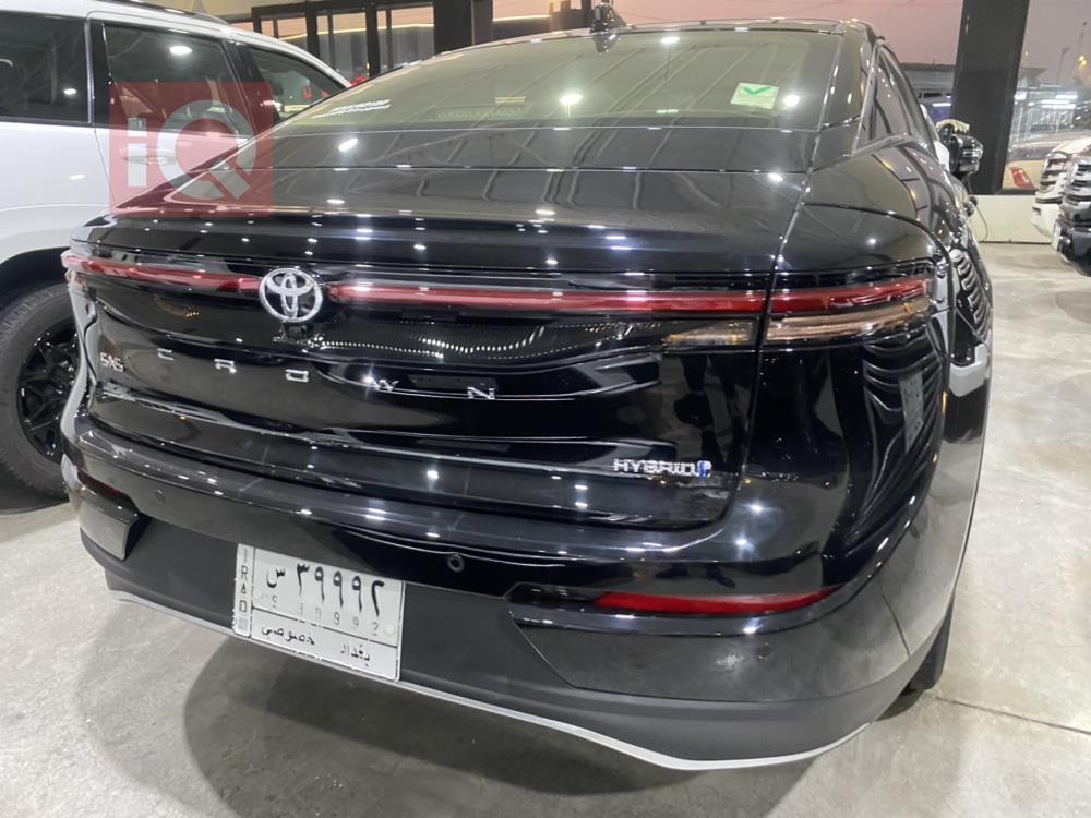 تۆیۆتا کراون